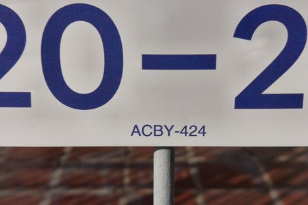 Casa para alugar com 177m², 3 quartos e 2 vagas Casa para alugar com 177m², 3 quartos e 2 vagasPLACA INSTALADA NA FACHADA ACBY - 424