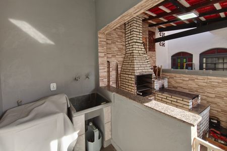 Casa para alugar com 177m², 3 quartos e 2 vagas Casa para alugar com 177m², 3 quartos e 2 vagasCasa 2 - Área de serviço