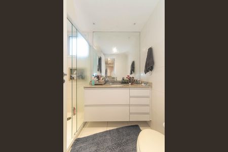 Apartamento à venda com 117m², 3 quartos e 2 vagas Apartamento à venda com 117m², 3 quartos e 2 vagasBanheiro da Suíte 3