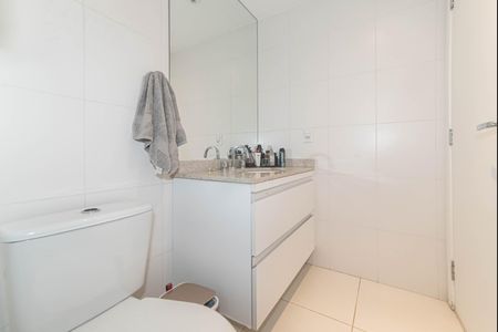 Apartamento à venda com 117m², 3 quartos e 2 vagas Apartamento à venda com 117m², 3 quartos e 2 vagasBanheiro da Suíte 2