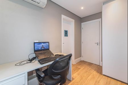 Apartamento à venda com 117m², 3 quartos e 2 vagas Apartamento à venda com 117m², 3 quartos e 2 vagasSuite 2
