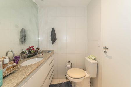 Apartamento à venda com 117m², 3 quartos e 2 vagas Apartamento à venda com 117m², 3 quartos e 2 vagasBanheiro da Suíte 3
