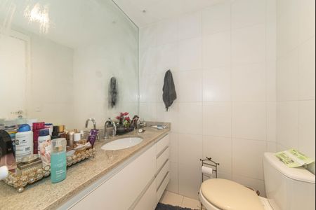 Apartamento à venda com 117m², 3 quartos e 2 vagas Apartamento à venda com 117m², 3 quartos e 2 vagasBanheiro da Suíte 3