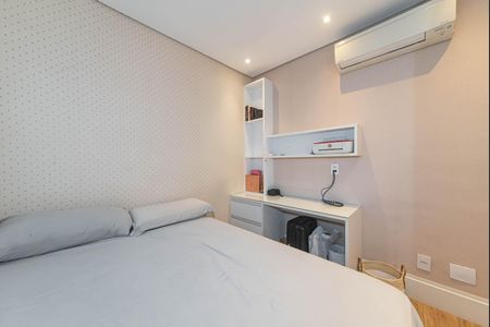 Apartamento à venda com 117m², 3 quartos e 2 vagas Apartamento à venda com 117m², 3 quartos e 2 vagasSuite 1