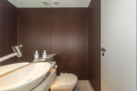 Apartamento à venda com 117m², 3 quartos e 2 vagas Apartamento à venda com 117m², 3 quartos e 2 vagasLavabo