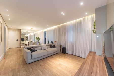 Sala de apartamento à venda com 3 quartos, 117m² em Jardim das Acacias, São Paulo
