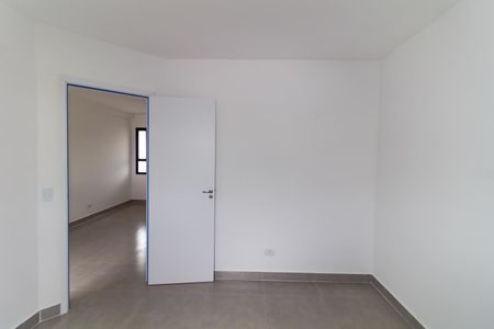 Quarto 1 de apartamento para alugar com 2 quartos, 40m² em Vila Canero, São Paulo