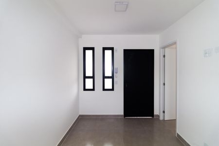 Sala de apartamento para alugar com 2 quartos, 40m² em Vila Canero, São Paulo