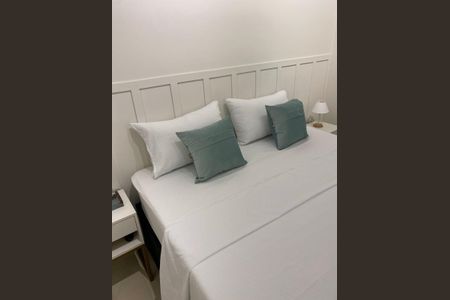 Apartamento para alugar com 77m², 2 quartos e 1 vaga Apartamento para alugar com 77m², 2 quartos e 1 vagaQuarto