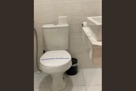 Apartamento para alugar com 77m², 2 quartos e 1 vaga Apartamento para alugar com 77m², 2 quartos e 1 vagaBanheiro