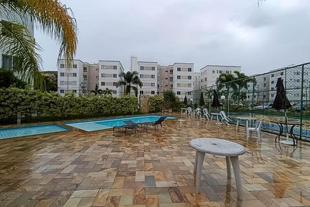 Apartamento para alugar com 43m², 2 quartos e 1 vaga Apartamento para alugar com 43m², 2 quartos e 1 vagaÁrea comum - Piscina