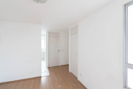 Sala de apartamento para alugar com 2 quartos, 43m² em Santa Cruz, Rio de Janeiro