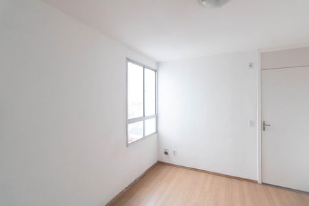 Sala de apartamento para alugar com 2 quartos, 43m² em Santa Cruz, Rio de Janeiro