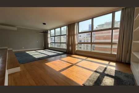Sala de apartamento à venda com 3 quartos, 240m² em Cerqueira César, São Paulo