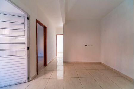 Casa para alugar com 55m², 2 quartos e sem vaga