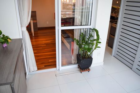 Apartamento à venda com 55m², 1 quarto e 1 vaga Apartamento à venda com 55m², 1 quarto e 1 vagaVaranda