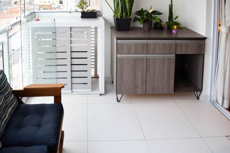 Apartamento à venda com 55m², 1 quarto e 1 vaga Apartamento à venda com 55m², 1 quarto e 1 vagaVaranda