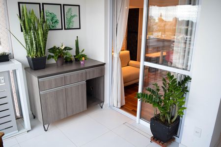 Apartamento à venda com 55m², 1 quarto e 1 vaga Apartamento à venda com 55m², 1 quarto e 1 vagaVaranda