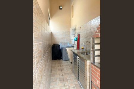 Casa à venda com 120m², 2 quartos e 2 vagas