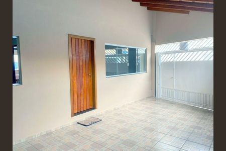 Casa à venda com 120m², 2 quartos e 2 vagas