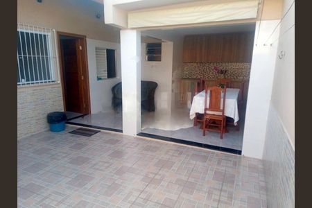 Casa à venda com 120m², 2 quartos e 2 vagas