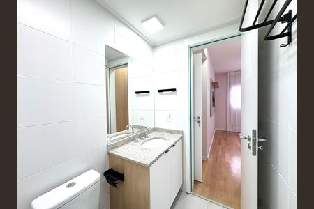 Apartamento para alugar com 70m², 2 quartos e 1 vaga Apartamento para alugar com 70m², 2 quartos e 1 vagaBanheiro da Suíte