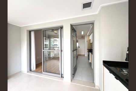 Apartamento para alugar com 70m², 2 quartos e 1 vaga Apartamento para alugar com 70m², 2 quartos e 1 vagaVaranda Sala/cozinha