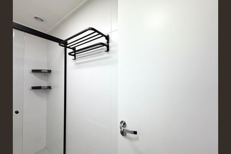 Apartamento para alugar com 70m², 2 quartos e 1 vaga Apartamento para alugar com 70m², 2 quartos e 1 vagaBanheiro social