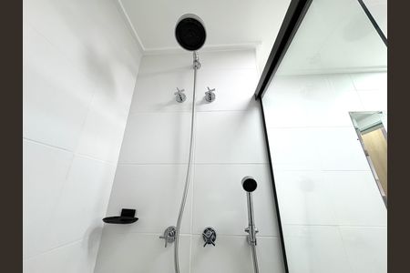 Apartamento para alugar com 70m², 2 quartos e 1 vaga Apartamento para alugar com 70m², 2 quartos e 1 vagaBanheiro da Suíte