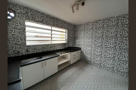 Casa à venda com 140m², 2 quartos e 2 vagas