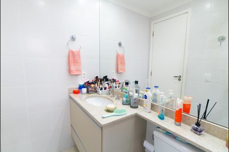 Apartamento à venda com 73m², 2 quartos e 2 vagas Apartamento à venda com 73m², 2 quartos e 2 vagasBanheiro da Suíte