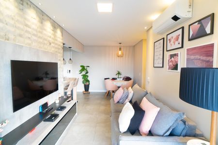 Apartamento à venda com 73m², 2 quartos e 2 vagas Apartamento à venda com 73m², 2 quartos e 2 vagasSala