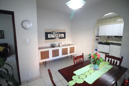 Casa à venda com 360m², 3 quartos e 1 vagaCopa