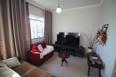 Sala 2 de casa à venda com 3 quartos, 360m² em Eldorado, Contagem