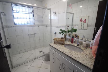 Casa à venda com 360m², 3 quartos e 1 vagaBanheiro