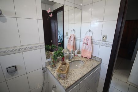 Casa à venda com 360m², 3 quartos e 1 vagaBanheiro