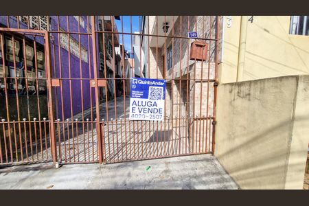 Casa à venda com 72m², 2 quartos e sem vaga