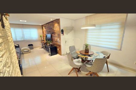 Casa à venda com 3 quartos, 146m² em Vila Alexandria, São Paulo