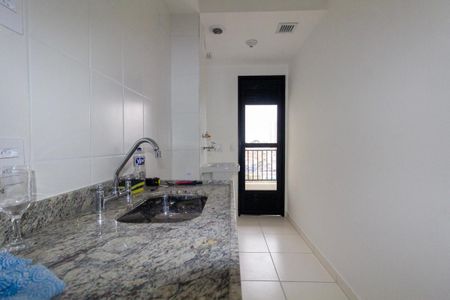 Apartamento à venda com 44m², 2 quartos e 1 vaga Apartamento à venda com 44m², 2 quartos e 1 vagaCozinha e Área de Serviço