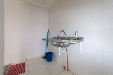 Apartamento à venda com 44m², 2 quartos e 1 vaga Apartamento à venda com 44m², 2 quartos e 1 vagaCozinha e Área de Serviço