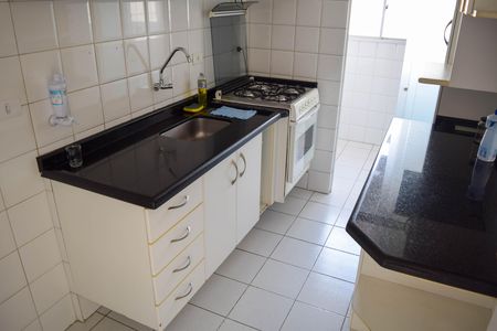 Apartamento para alugar com 52m², 2 quartos e 2 vagas Apartamento para alugar com 52m², 2 quartos e 2 vagasCozinha