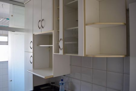 Apartamento para alugar com 52m², 2 quartos e 2 vagas Apartamento para alugar com 52m², 2 quartos e 2 vagasCozinha
