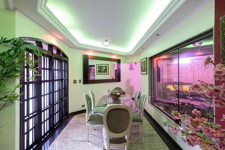 Sala de Jantar  de casa à venda com 4 quartos, 552m² em Vila Sao Francisco, São Paulo