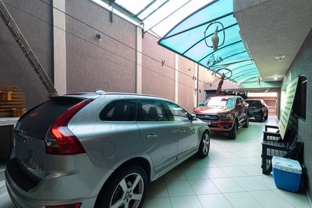 Garagem de casa à venda com 4 quartos, 552m² em Vila Sao Francisco, São Paulo