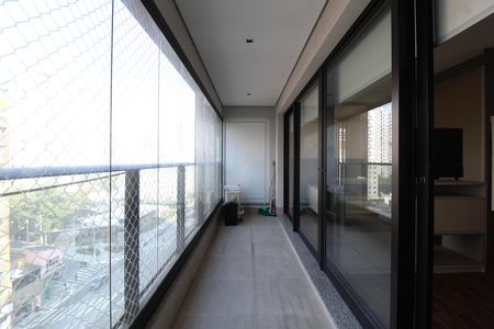 Varanda de kitnet/studio para alugar com 1 quarto, 42m² em Itaim Bibi, São Paulo