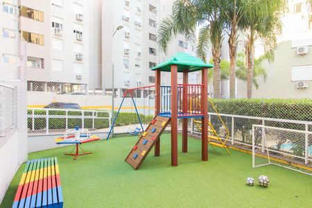 Apartamento à venda com 74m², 2 quartos e 2 vagas Apartamento à venda com 74m², 2 quartos e 2 vagasÁrea comum - Playground