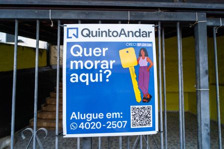 Casa para alugar com 175m², 2 quartos e 2 vagas Casa para alugar com 175m², 2 quartos e 2 vagasPlaca