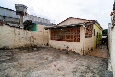 Casa para alugar com 175m², 2 quartos e 2 vagas Casa para alugar com 175m², 2 quartos e 2 vagasQuintal