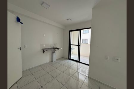 Sala/Cozinha de apartamento para alugar com 2 quartos, 30m² em Metalúrgicos, Osasco