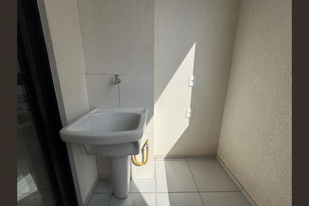 Área de Serviço de apartamento para alugar com 2 quartos, 30m² em Metalúrgicos, Osasco